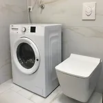 24 C トロギール