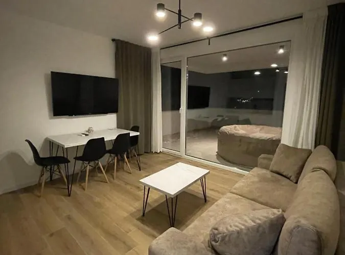 24 C Apartament