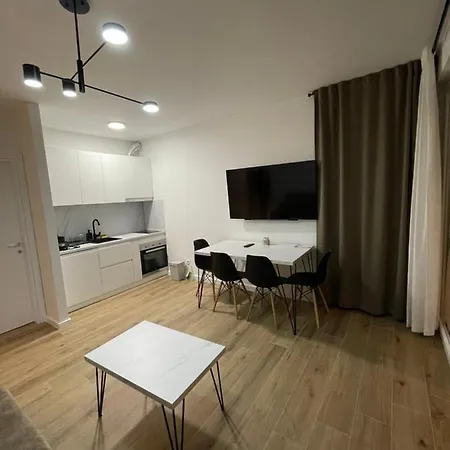 Apartman 24 C *